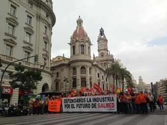 TK GALMED se manifiesta en las calles de Valencia y se reúnen con el Cónsul Honorario Alemana en la Manifestación convocada por TK GALMED 