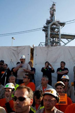 Los trabajadores de ThyssenKrupp España acuden a Madrid para protestar contra la venta de la fábrica o cierre de la planta de Sagunto de Valencia de TK Galmed  
